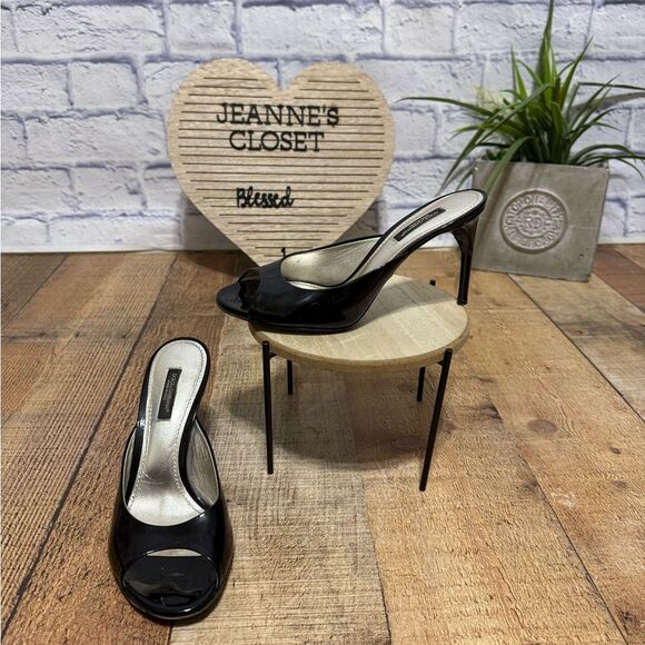 Dolce & Gabbana black patent leather strapless open toe stiletto heel - Picture 1 of 16